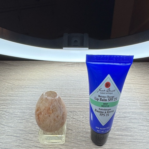 Peach Moonstone Mini Egg Crystal and stand - Picture 2 of 2
